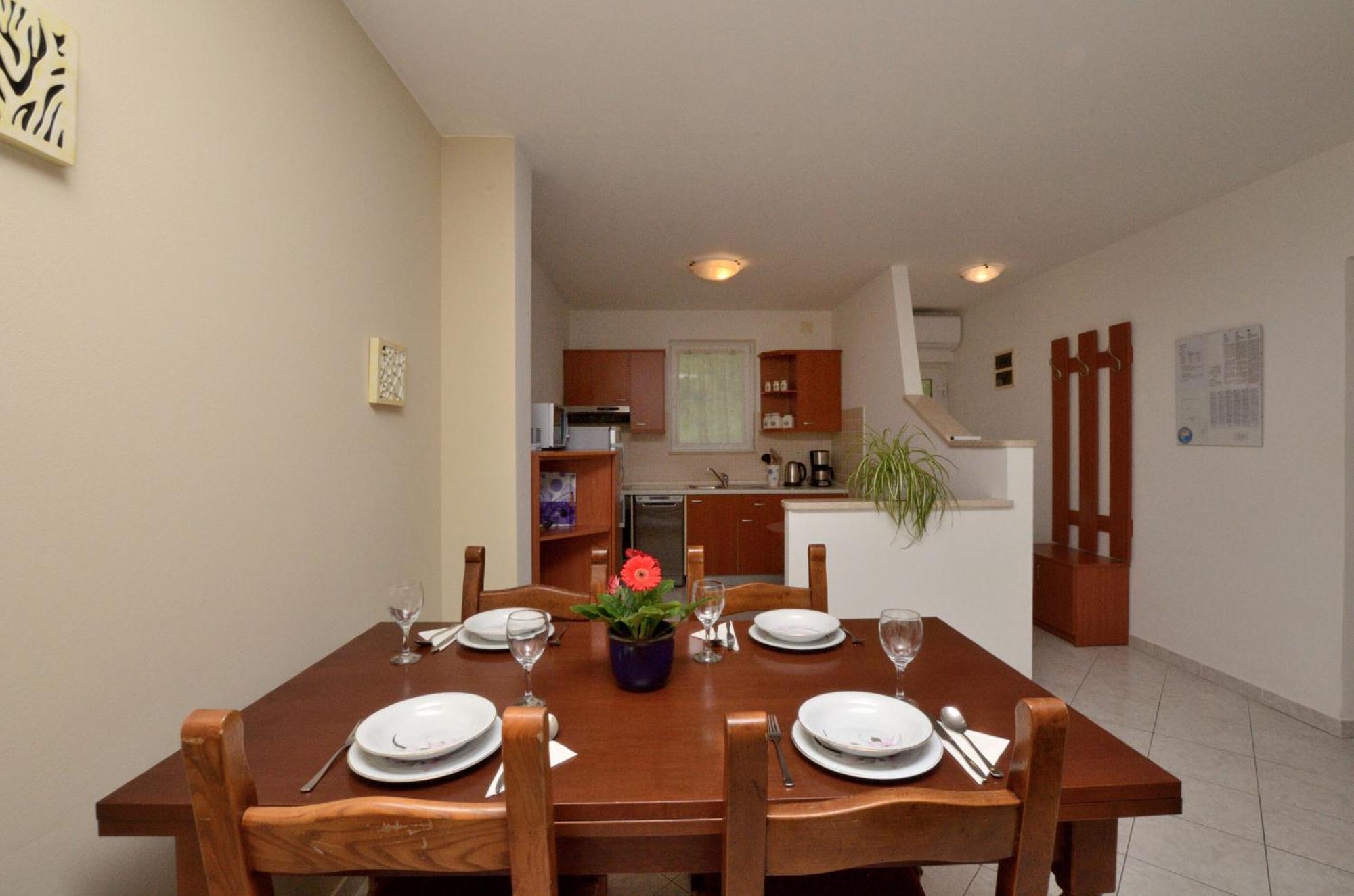 Apartments Marijana Icici Ngoại thất bức ảnh